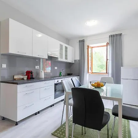 Prázdninový dům Amazing In With Sauna *