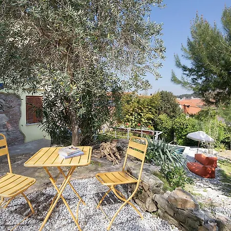 Prázdninový dům Amazing In With Sauna *